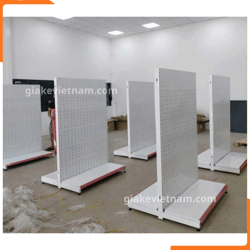 Giá kệ treo phụ kiện điện thoại tăng trải nghiệm mua sắm