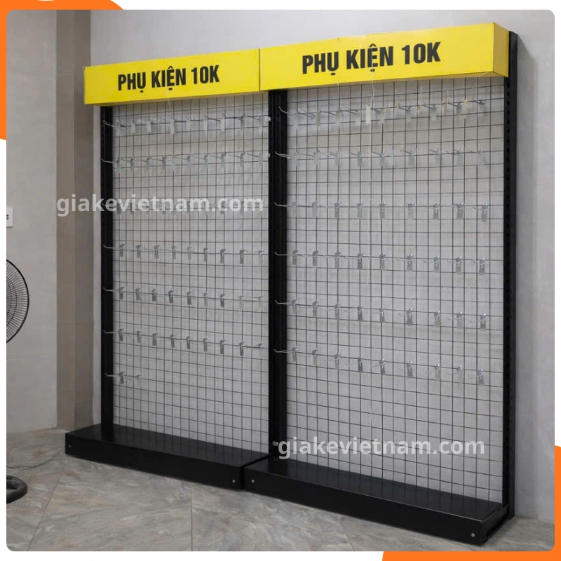 Giá kệ treo phụ kiện điện thoại phù hợp cửa hàng bán lẻ