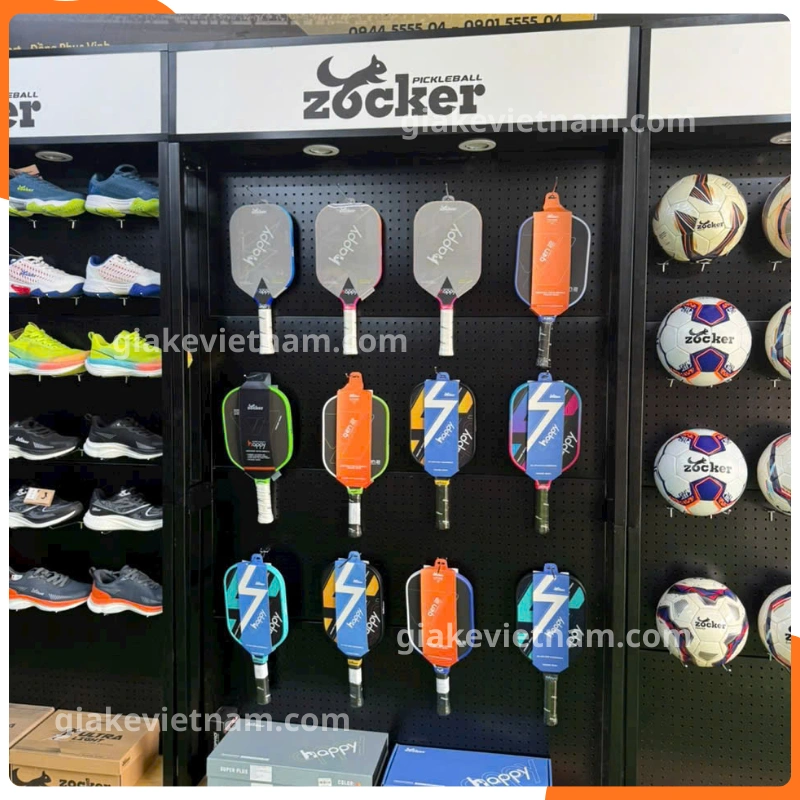 Mẫu kệ treo Pickleball phong cách hiện đại
