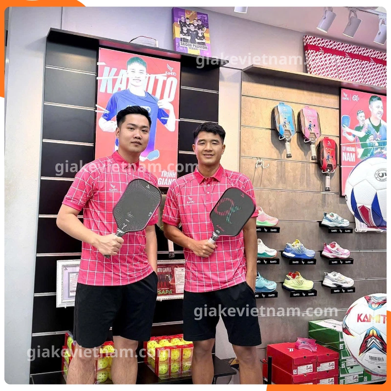 Kệ treo Pickleball phù hợp mọi không gian bán lẻ